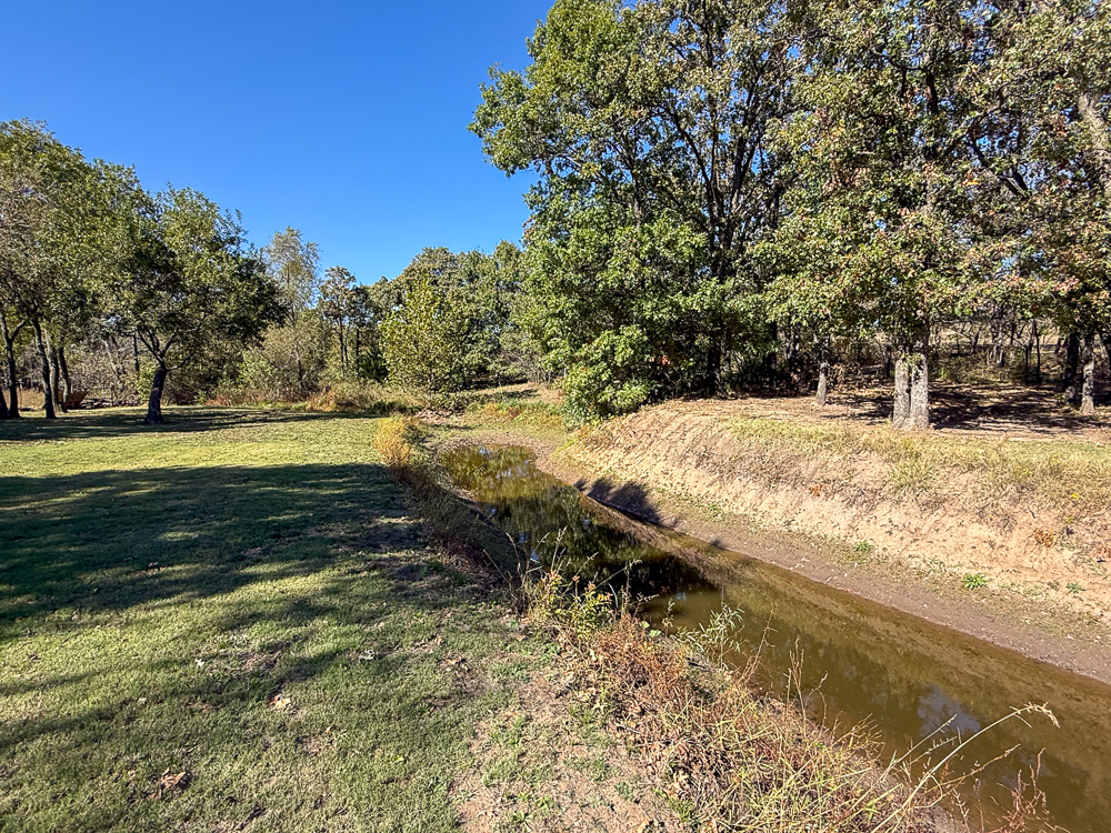 Large Home on Acreage near Pawhuska