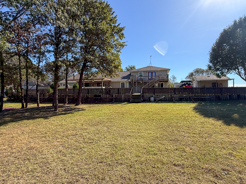 Large Home on Acreage near Pawhuska