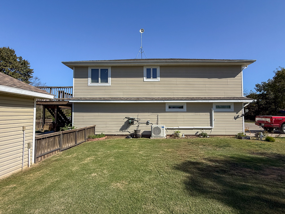 Large Home on Acreage near Pawhuska