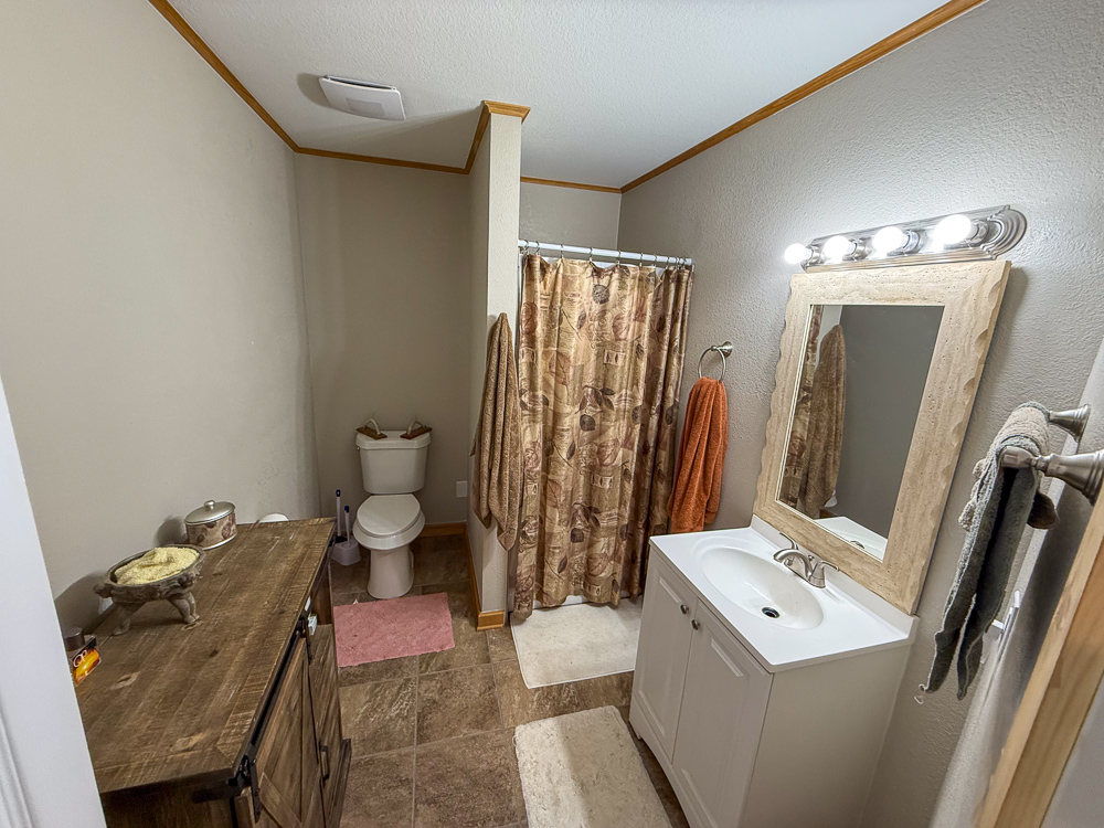 Large Home on Acreage near Pawhuska