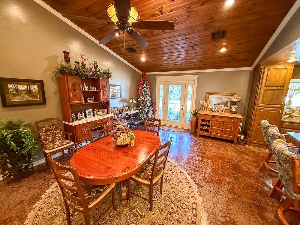 Large Home on Acreage near Pawhuska