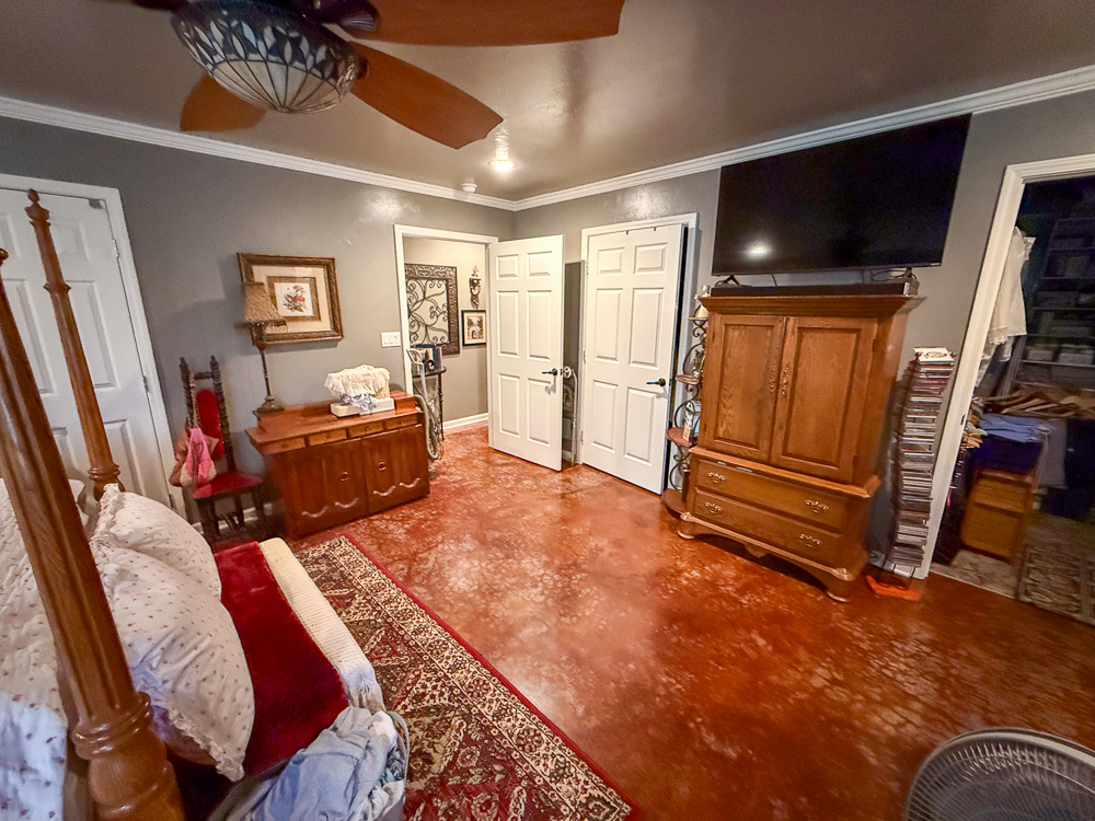 Large Home on Acreage near Pawhuska