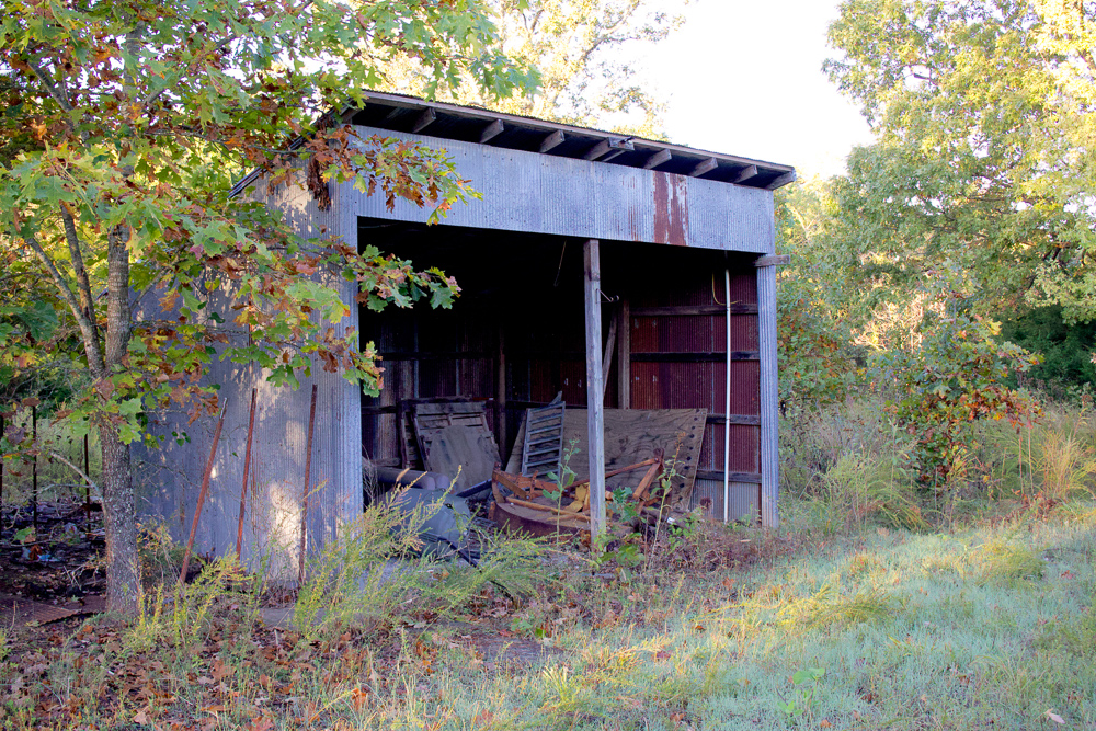 Premium Hunting Ground with Shop and Water Features