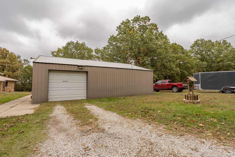A Hunters Paradise in Saint Clair County