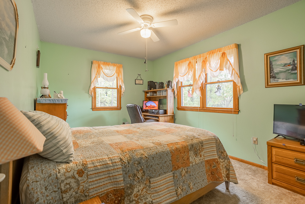 A Hunters Paradise in Saint Clair County