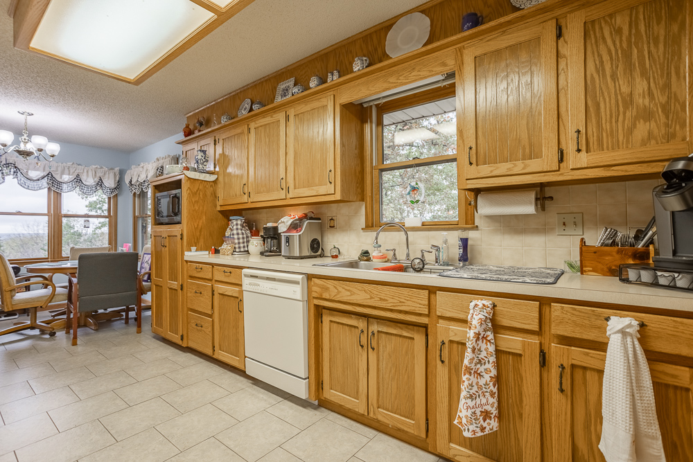 A Hunters Paradise in Saint Clair County