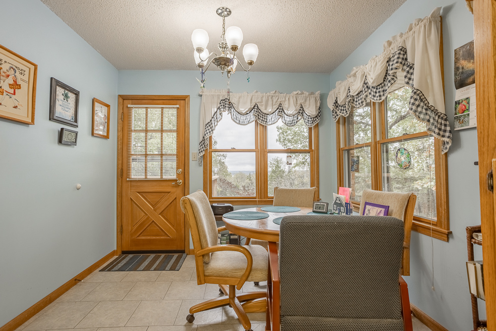 A Hunters Paradise in Saint Clair County