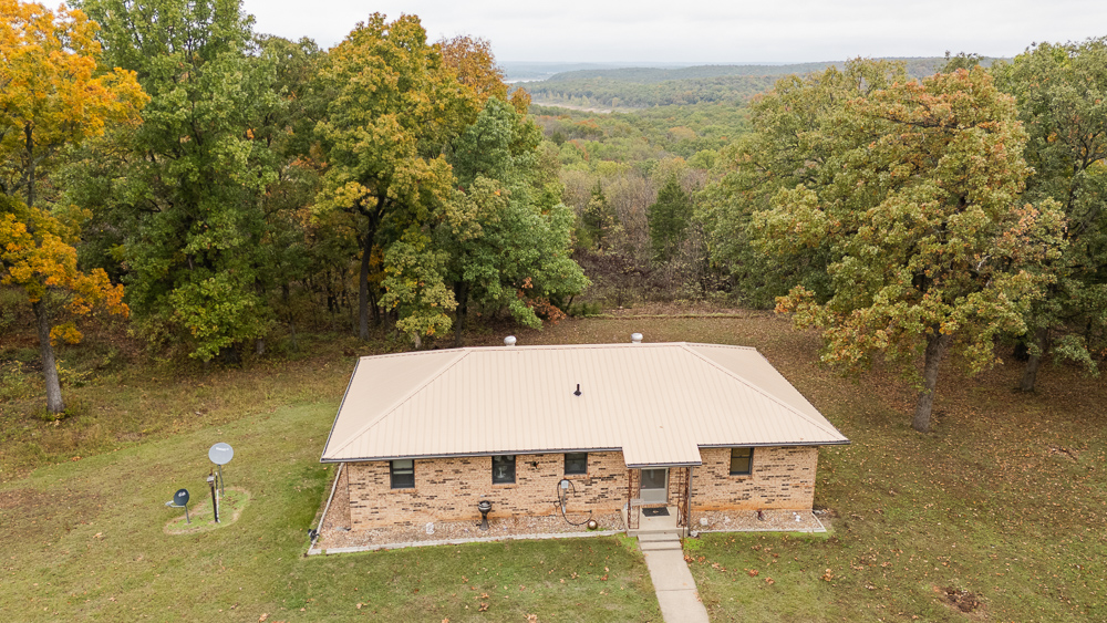 A Hunters Paradise in Saint Clair County