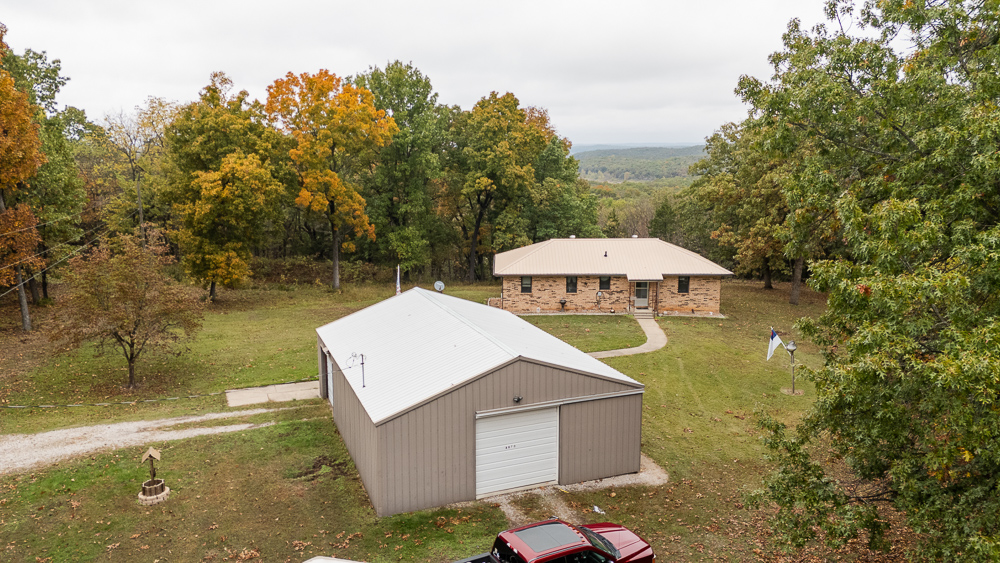 A Hunters Paradise in Saint Clair County